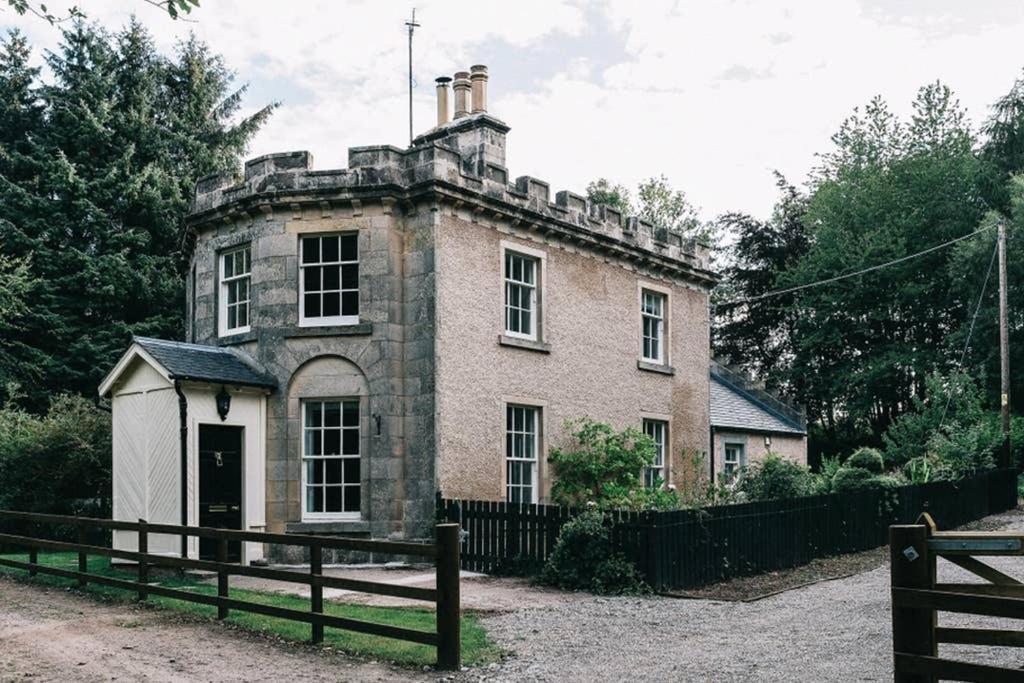 Quarry Gardens Lodge Fochabers Esterno foto